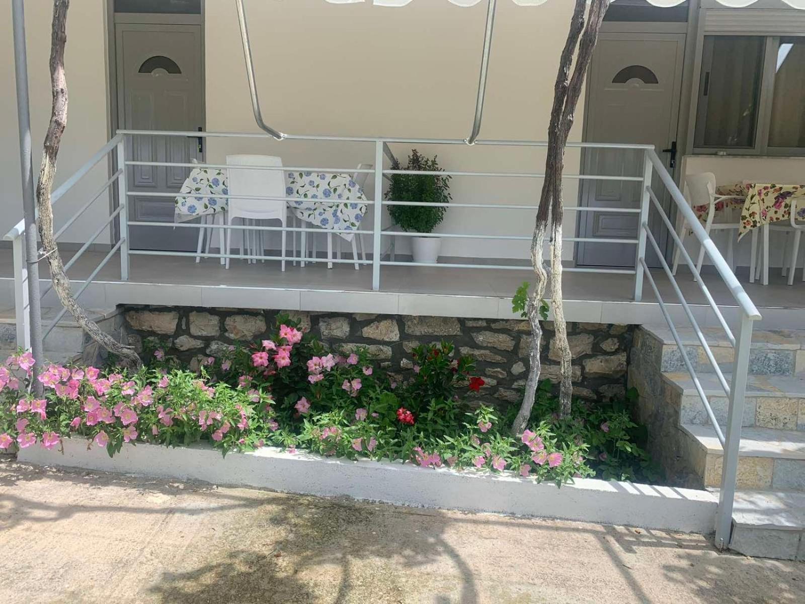 Qeparo View Rooms Exterior foto